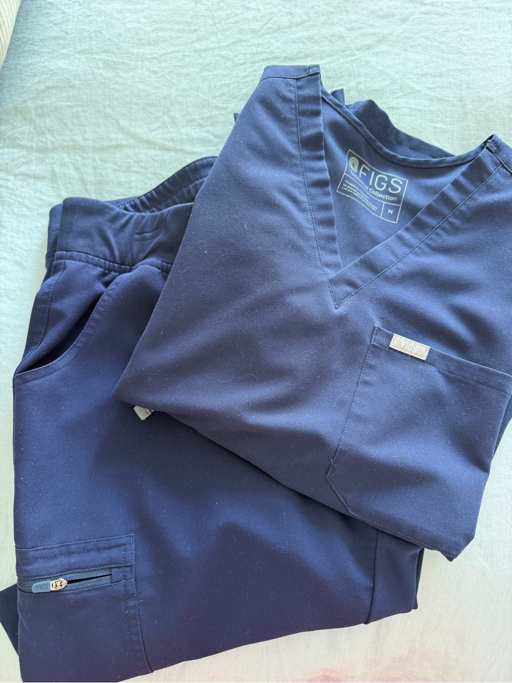 FIGS Navy Blue Women’s Scrub Top & Pants Set